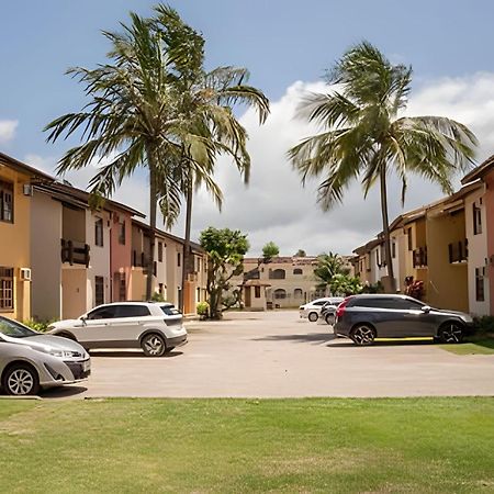 Taperapuan Beachfront Haven: Poolside Retreat with Wi-Fi Porto Seguro Exterior photo