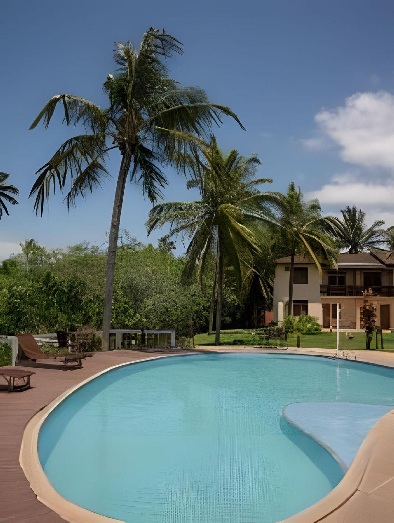 Taperapuan Beachfront Haven: Poolside Retreat with Wi-Fi Porto Seguro Exterior photo